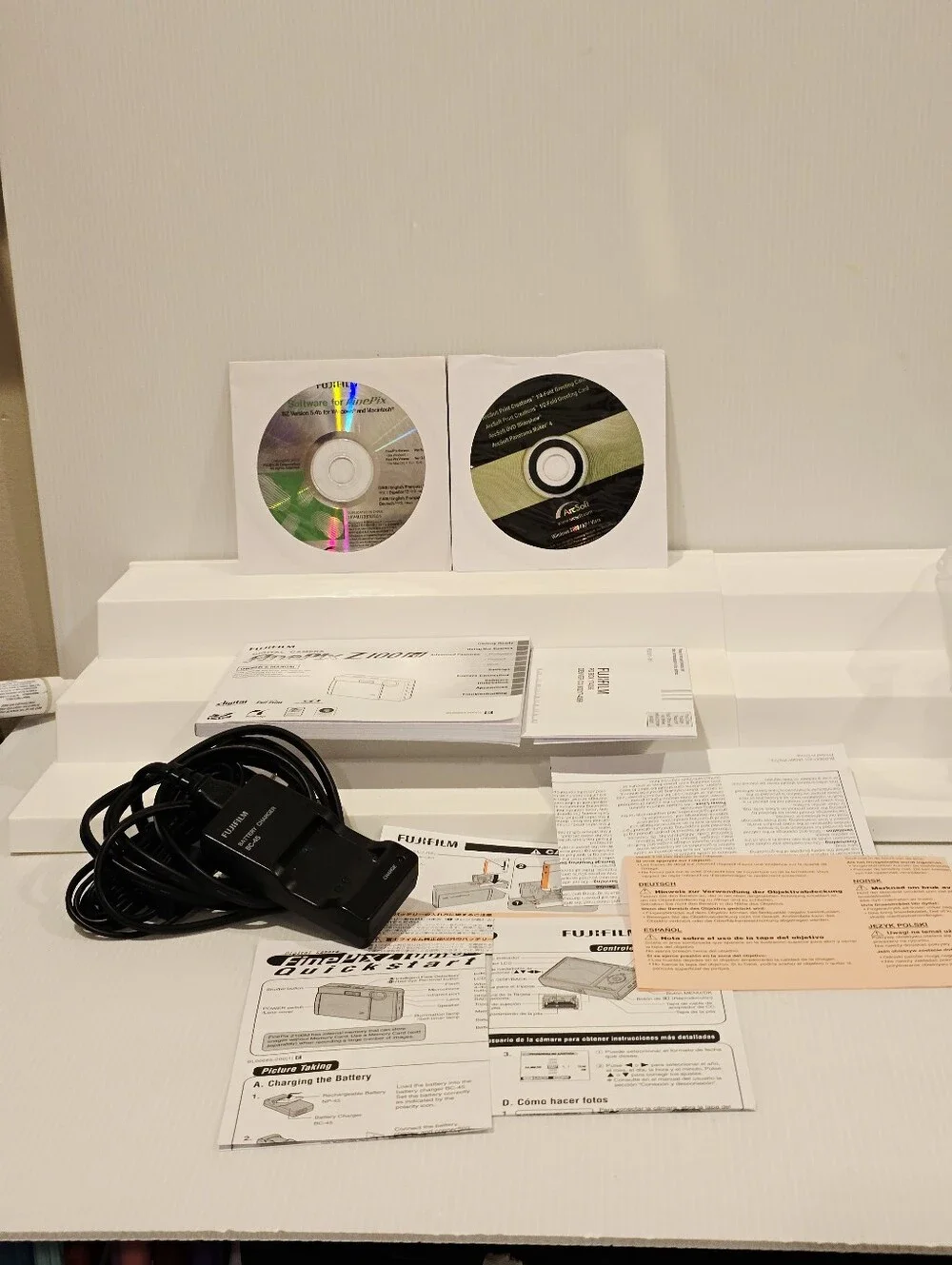 Fujifilm FinePix Z100fd Digital Camera Replacement charger cables and booklets